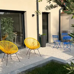 https://villa-gaia-2-chambres-avec-salles-de-bain-privatives.hotels-rhonealpes.com