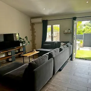 https://magnifique-maison-avec-jardin.fr-provencehotel.com